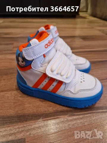 Бебешки маратонки Adidas , снимка 1