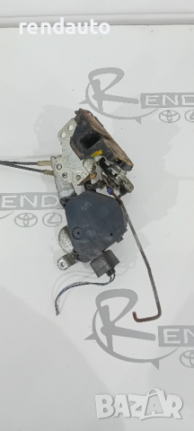 Машинка брава за заключване предна дясна врата на TOYOTA Avensis Verso