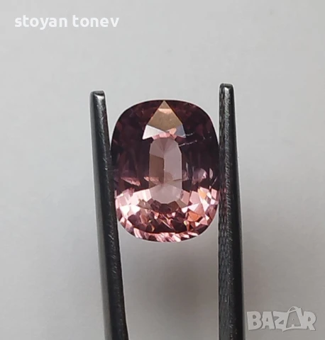 Зашеметяващ оранжево розов Падпараджа шпинел 2.16кт! Нов!, снимка 10 - Други - 51123528