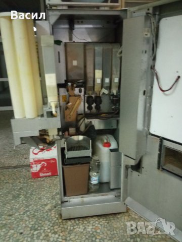 Кафе автомат Зануси С-6, снимка 3 - Вендинг машини - 37310278