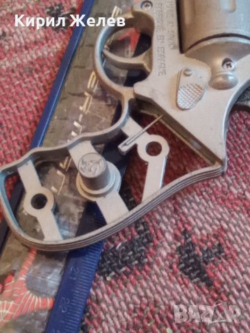 Пистолет играчка револвер стар метален 41266, снимка 10 - Колекции - 42822161