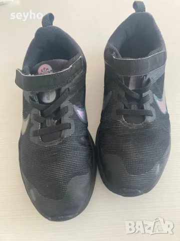 Nike , снимка 2 - Детски маратонки - 50209571
