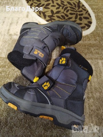 туристически апрески боти Jack wolfskin , снимка 4 - Детски боти и ботуши - 42342445