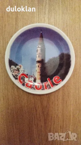 Красива порцеланова чиния от Каорле Италия.