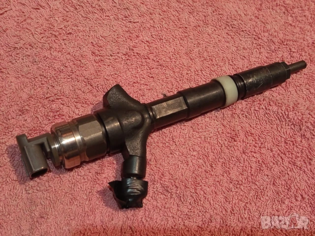 Дюза Denso дизел Common Rail за TOYOTA Corolla Verso Avensis RAV4 - 2.0 D-4D, снимка 3 - Части - 51268797