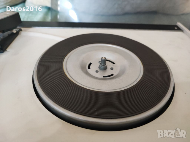 Радио грамофон Eltra 1037 , снимка 12 - Грамофони - 36408771