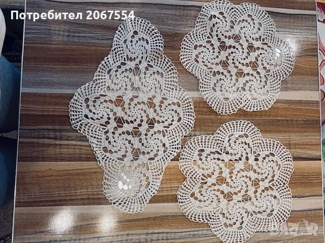 Дантелени плетива на една кука - карета, възглавнички, снимка 5 - Декорация за дома - 49577811