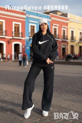 Дамски спортен екип 