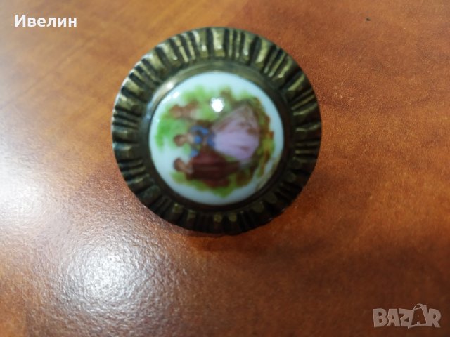 Четири барокова дръжка за мебел 