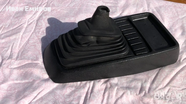 Капак и конзола скоростен лост голф 2 / 1911863216