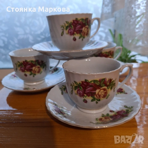 Холандски порцеланов комплект, снимка 2 - Чаши - 53263212