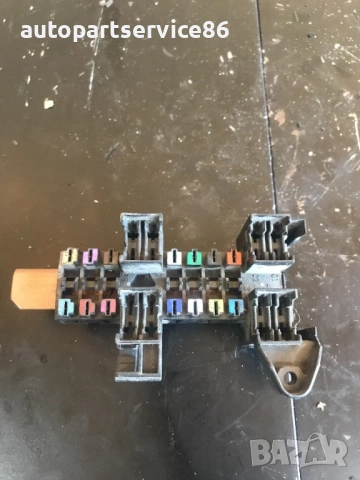 Кутия с предпазители за Mercedes W639 Vito (2003-2011) A6395400150, снимка 2 - Части - 54157271