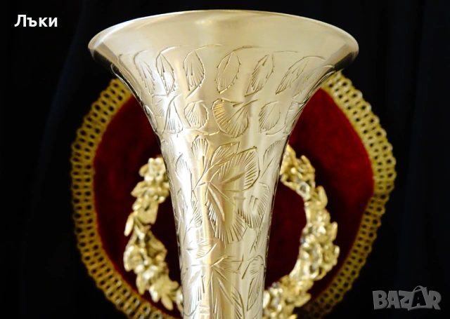 Бронзова гарафа,ваза,релефно гравирана,маркировка. , снимка 4 - Антикварни и старинни предмети - 53035318