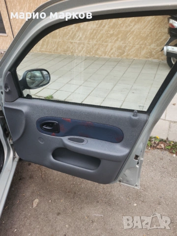 продавам Renault Clio 1,4 i Ноември 2002, Седан, Употребяван а, снимка 10 - Автомобили и джипове - 54277484