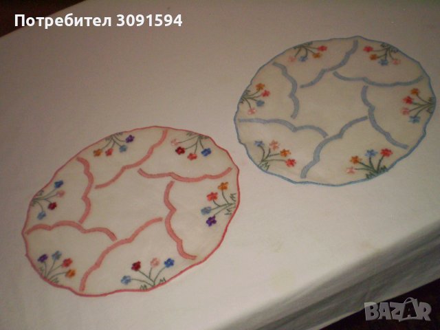 2 стари ретро салфетки от 30-те години на миналия век, ръчно бродирани