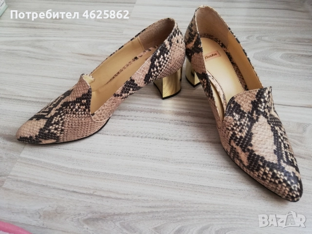 нови официални обувки Bata - змийска имитация, златен ток 40 номер, снимка 2 - Дамски обувки на ток - 52091473