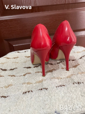 Обувки на висок ток, снимка 3 - Дамски обувки на ток - 52442455