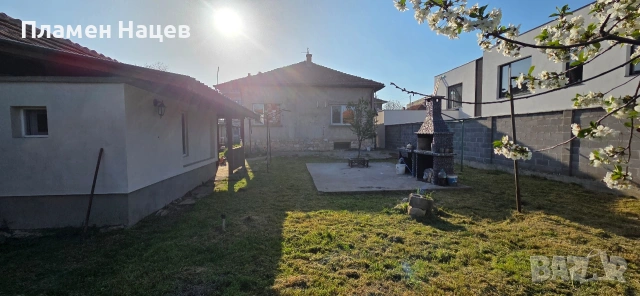 Къща в град Левски, снимка 3 - Къщи - 54230734