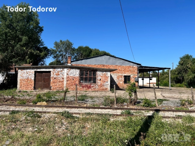 Индустриално хале с двор!, снимка 3 - Складове - 53002359