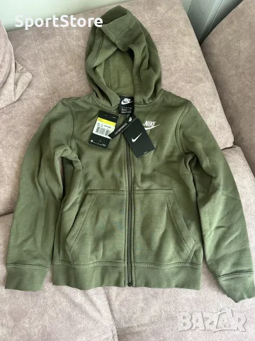 NIKE HOODIE NSW CLUB - MEDIUM OLIVE/WHITE KIDS, снимка 6 - Детски анцузи и суичери - 56115680