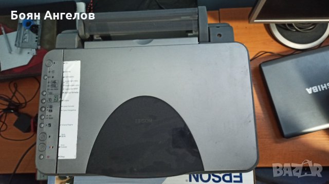 Принтер със скенер Epson Stylus PHOTO RX425 за части, снимка 2 - Принтери, копири, скенери - 35172117