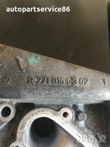 Преден капак на двигател 230 Бензин за Mercedes C Class W203 R2710150302, снимка 3 - Части - 54076953