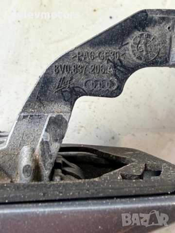 8V0837206A предна дясна дръжка с keyless от Audi A3 1.0 TFSI, двигател CHZ, ск. кутия DSG 7 S-tronic, снимка 4 - Части - 52651648