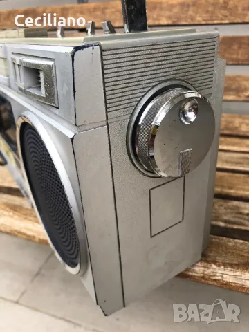Радиокасетофон Sharp GF 450-за ремонт!, снимка 4 - Радиокасетофони, транзистори - 50165146