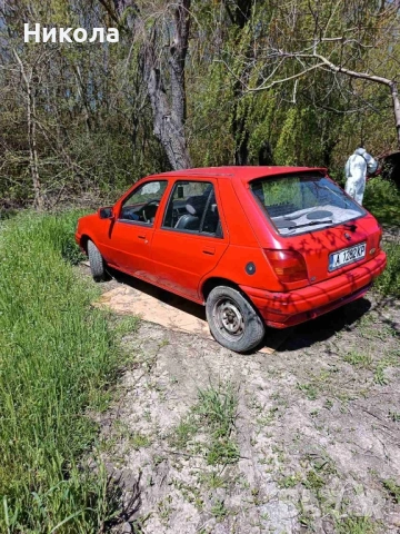 Ford Fiesta 1994 г., 1.3i, 60 к.с.,, снимка 3 - Автомобили и джипове - 54344488