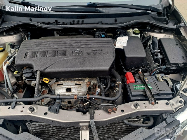 Тойота Аурис 1.3 i 2014г., снимка 12 - Автомобили и джипове - 50789072