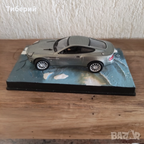 Метална количка Aston Martin колекционерска, снимка 4 - Колекции - 52230913