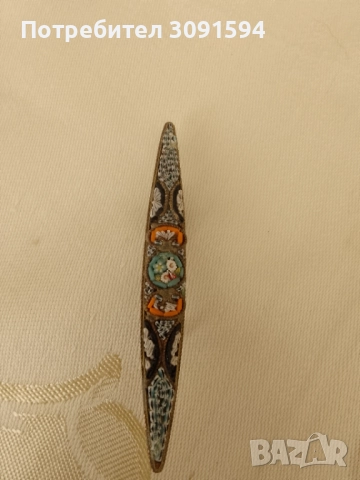 Автентична старинна брошка, която е ръчно изработена от цветно Венецианско стъкло - Венецианска моза, снимка 2 - Антикварни и старинни предмети - 51769548