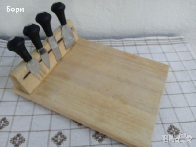 Дървена дъска с ножове за сирене,кашкавал, снимка 8 - Прибори за хранене, готвене и сервиране - 37510022