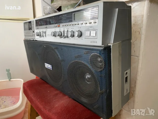 Касетофон Aiwa CS-880, снимка 4 - Радиокасетофони, транзистори - 56153175