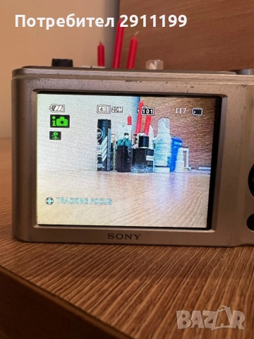 Фотоапарат Sony 20,1Mp с подаръци, снимка 4 - Фотоапарати - 54242593