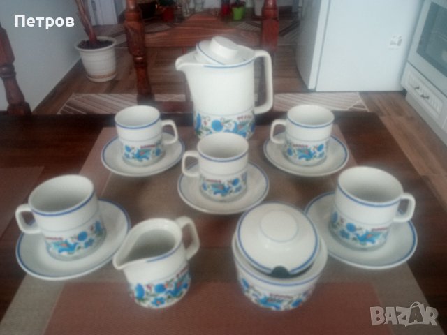 Продавам  сервиз за чай.Маркиран.Порцеланът от ,който е изработен сервизът е тежък(масивен).