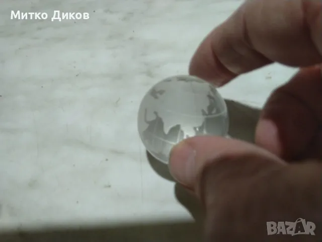 Кристална топка на земното кълбо фи 40мм, снимка 2 - Декорация за дома - 48998193