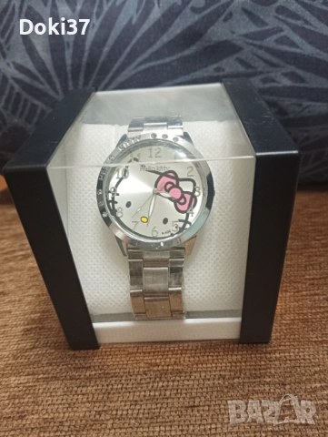 Нов детски часовник Hello Kitty 