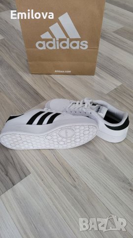 Нови оригинални Adidas, снимка 4 - Маратонки - 37681424