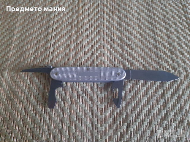 Оригинално швейцарско ножче Victorinox викторинокс  (Alox), снимка 5 - Ножове - 52913851