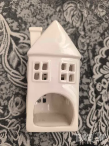 Порцеланов свещник Бяла къща