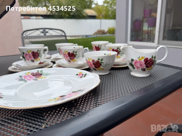 Винтидж английски порцеланов сервиз Gainsborough Bone China B47 “Roses” – 20 части
