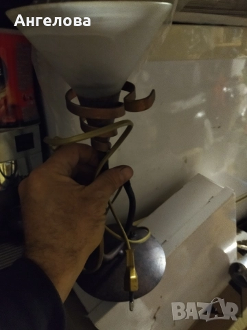 Лампа, снимка 4 - Настолни лампи - 52828814