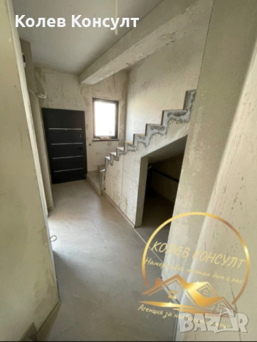 Новопостроена къща в гр. Царево, снимка 2 - Къщи - 54093417