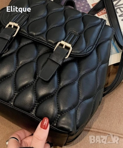 Модерна капитонирана дамска раничка 25х25 см, снимка 9 - Раници - 52895129