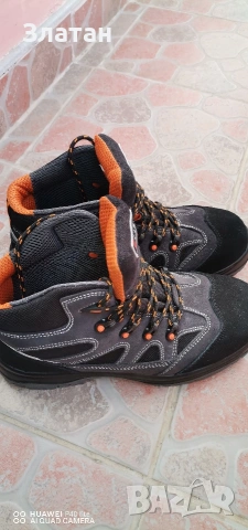 зимни боти , снимка 2 - Мъжки боти - 53257116