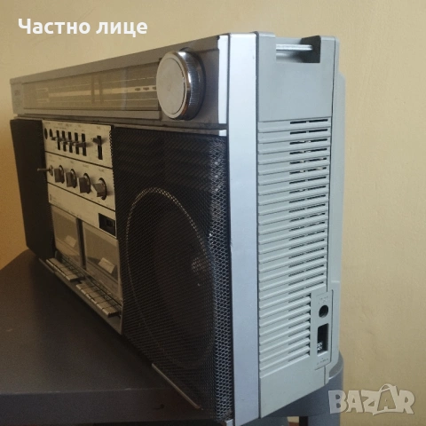 Голям радиокасетофон , снимка 3 - Радиокасетофони, транзистори - 54003439