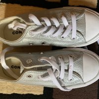 Детски сребърни кецове на Converse 30 номер, снимка 1 - Детски обувки - 30558763