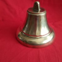 Голяма бронзова камбана, снимка 3 - Антикварни и старинни предмети - 30631875