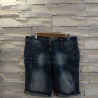 Дънкови панталонки , снимка 1 - Къси панталони и бермуди - 37307713
